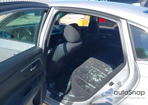 2015 Nissan Altima 2.5 Sv z USA, uszkodzony, nr VIN 1N4AL3AP6FC264958